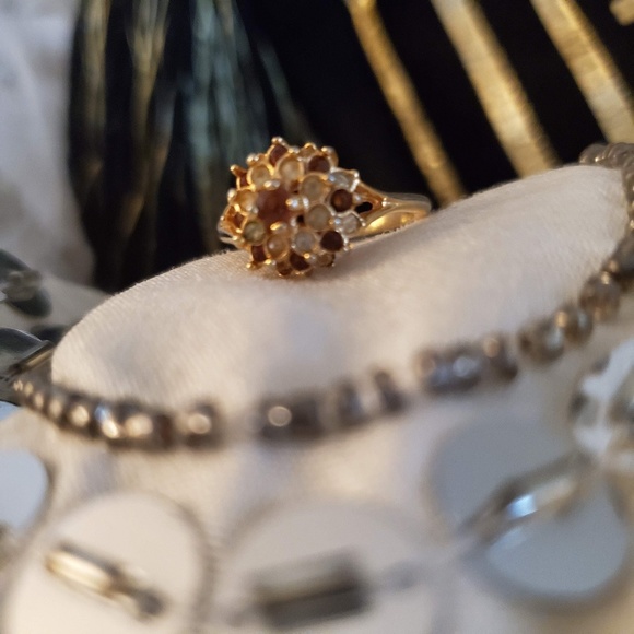 Ring - Picture 2 of 6